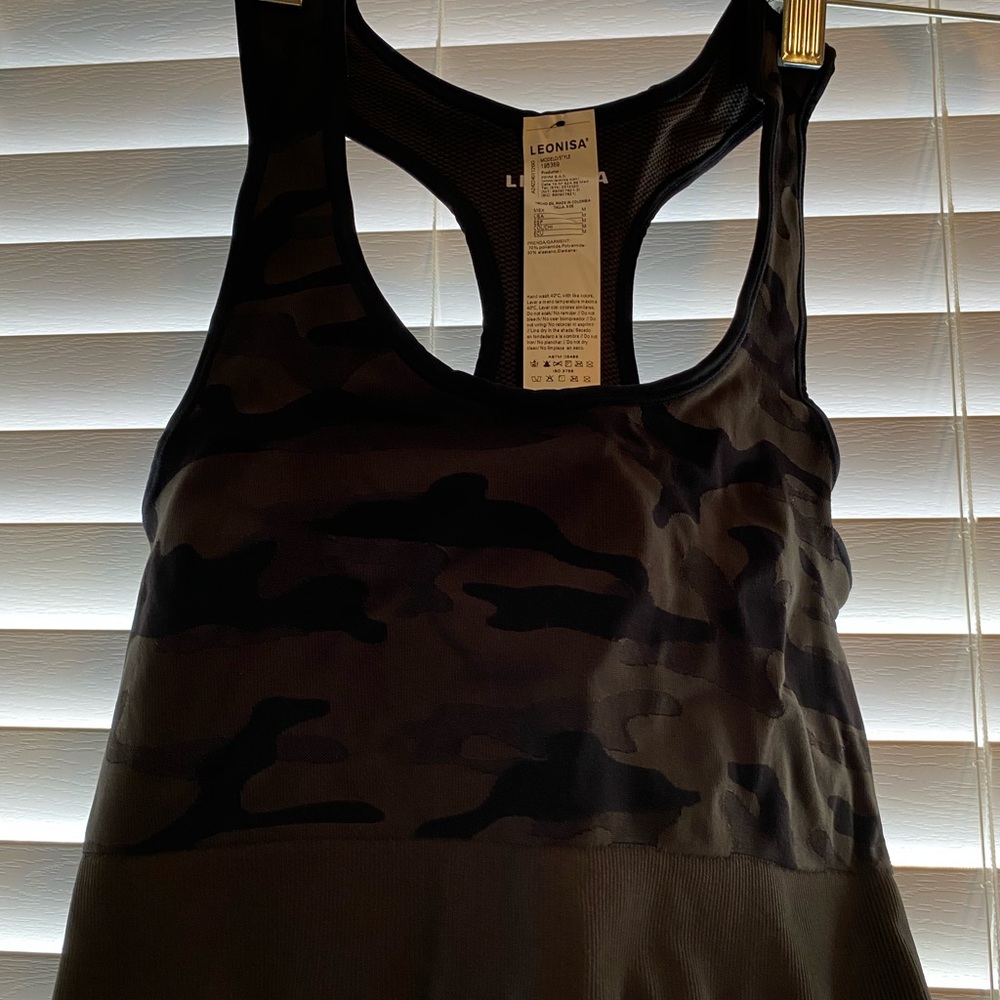 SALE Victoria’s Secret Camo set NWT - Picture 7 of 14